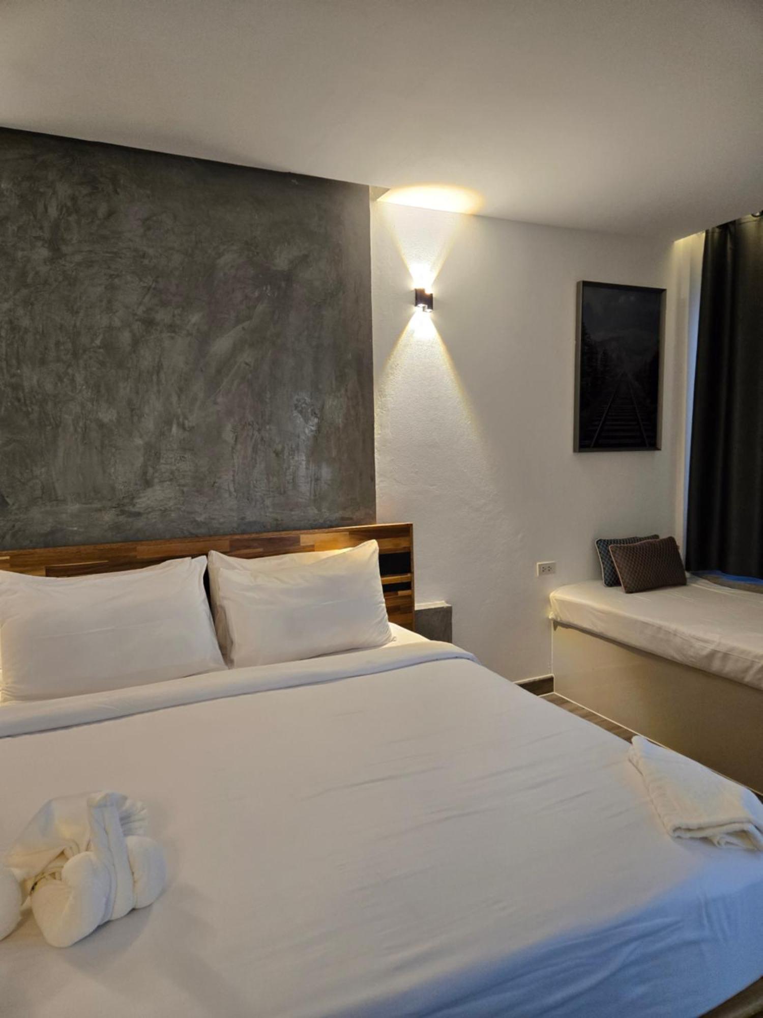 Tt Naiyang Beach Phuket Nai Yang Beach 외부 사진